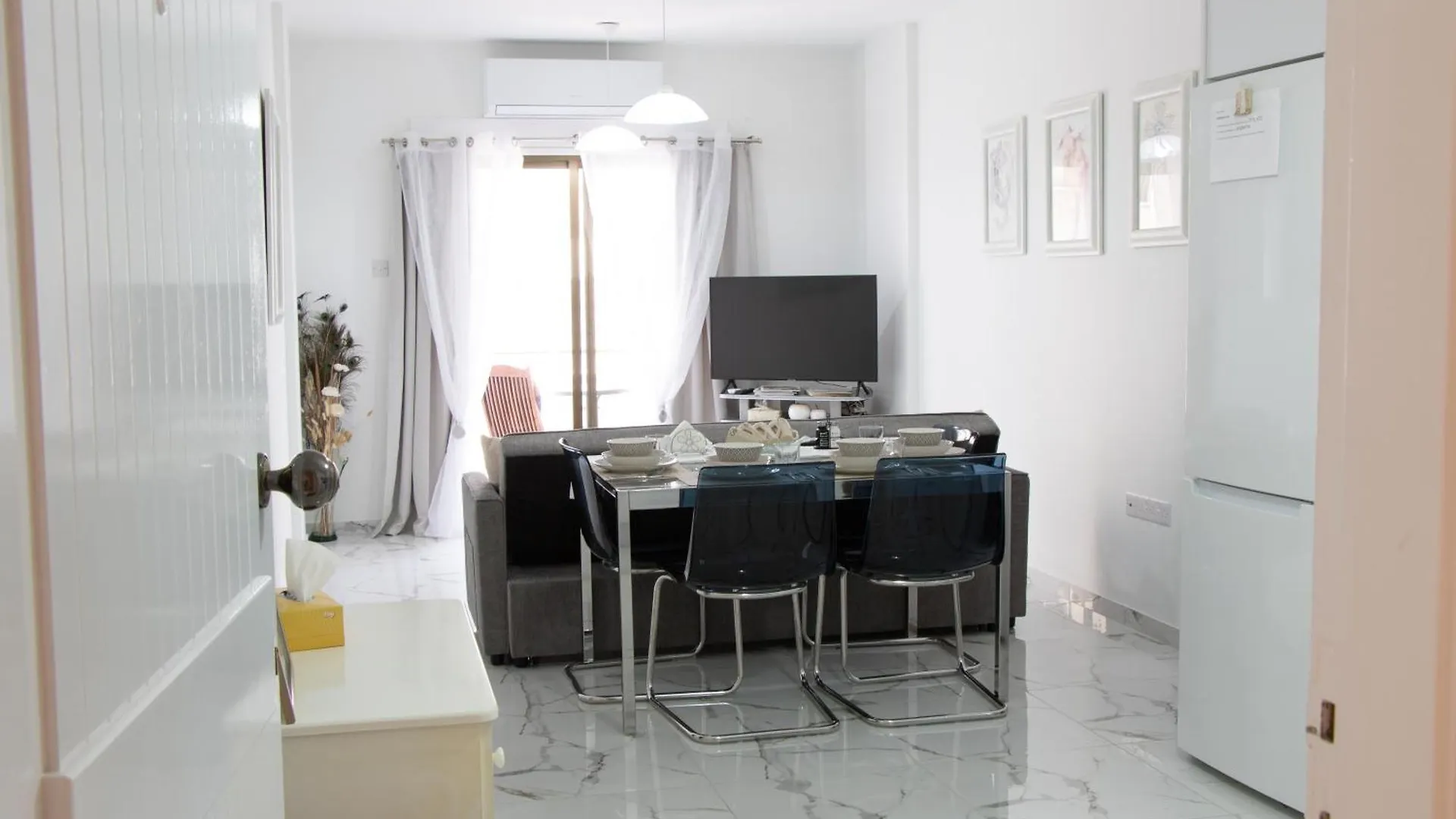 Apartment,Near The Beach Pinikoudes Λάρνακα 0*,  Κύπρος